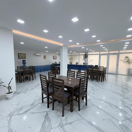 Pacific Inn Eco Central Gurgaon Exterior foto